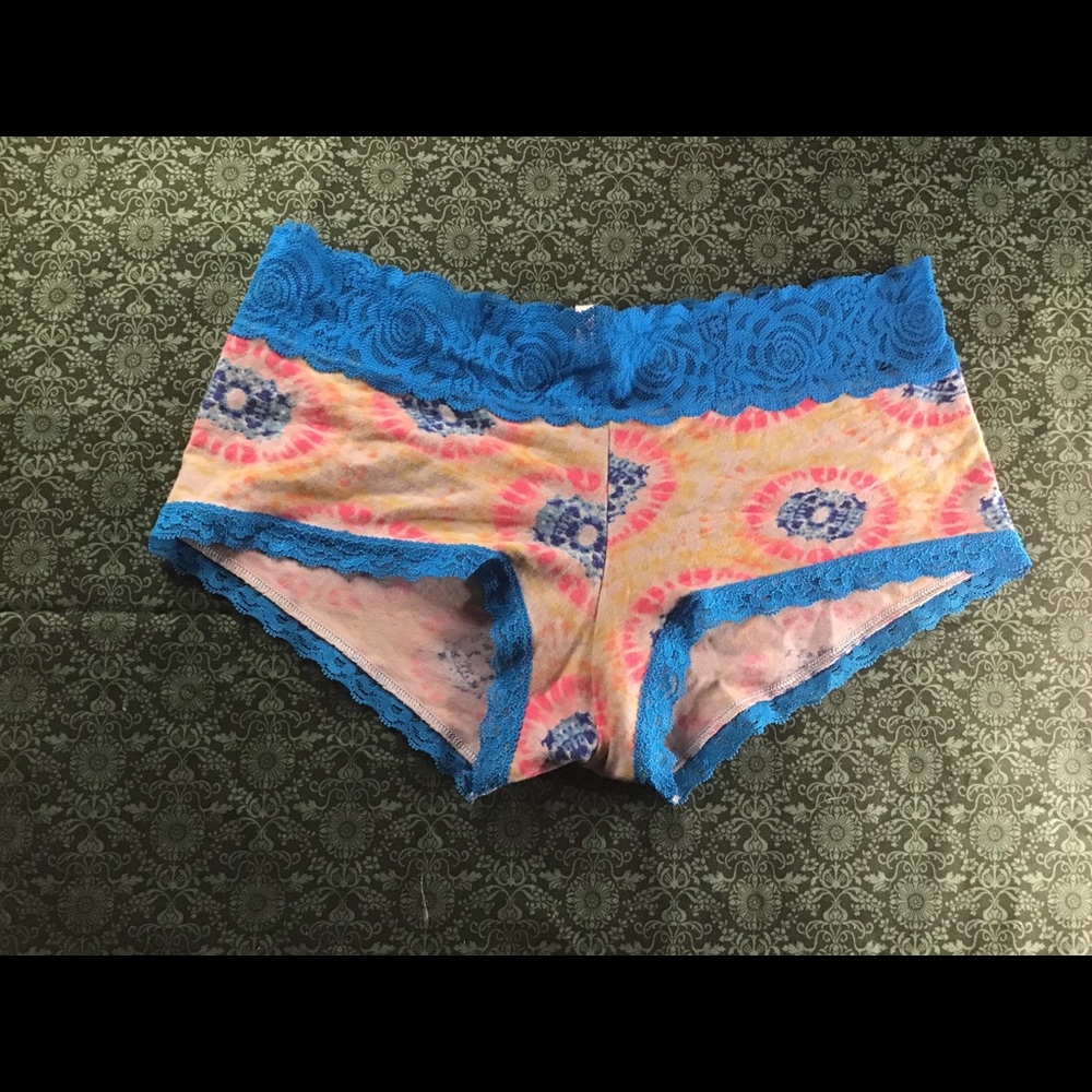 Victoria secret underwear size small